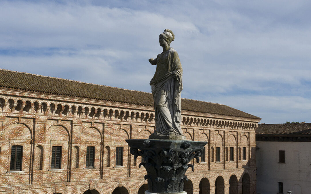Statua di Minerva